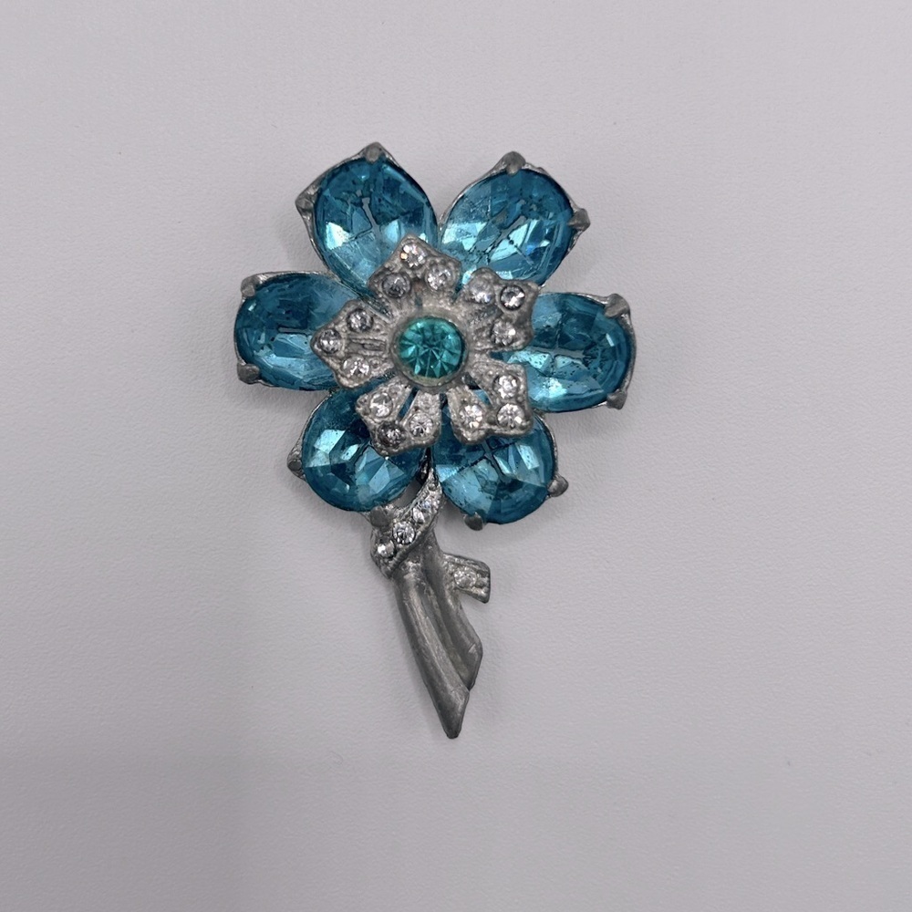 Vintage Blue Turquoise Flower Brooch Silvertone Rhinestones and faceted …​​​​​​​ - Picture 2 of 7